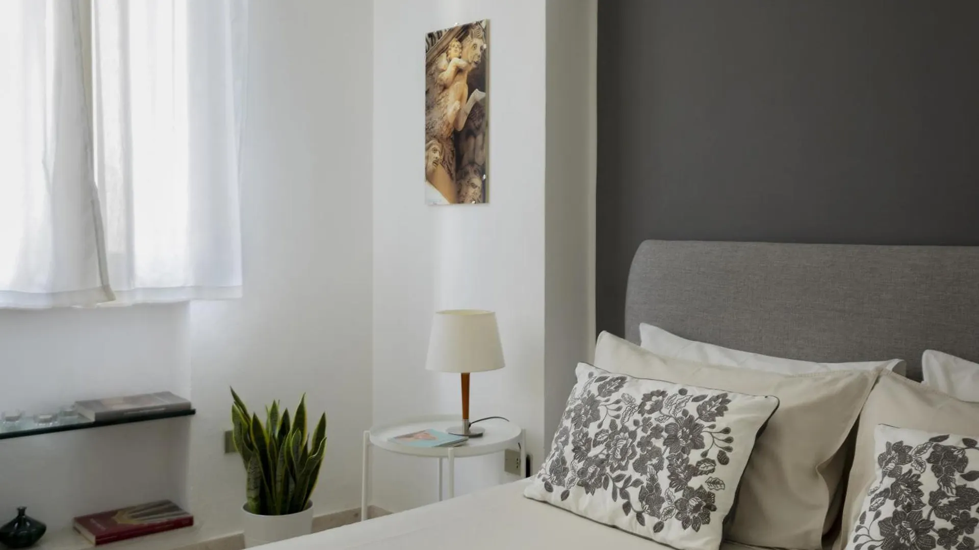 Apartment Le Case Di Frelli Palermo Italy